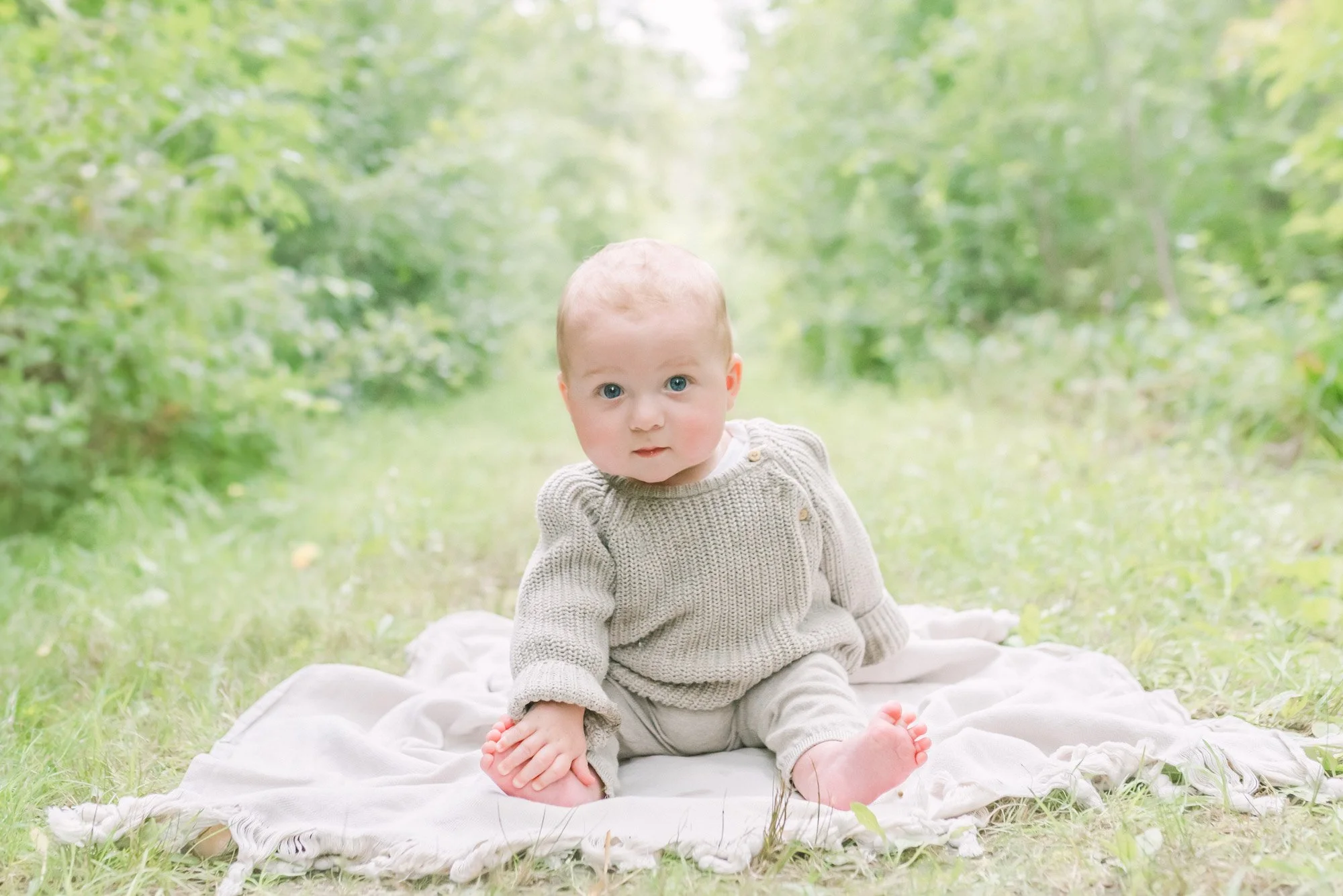 Outdoor baby deals photoshoot